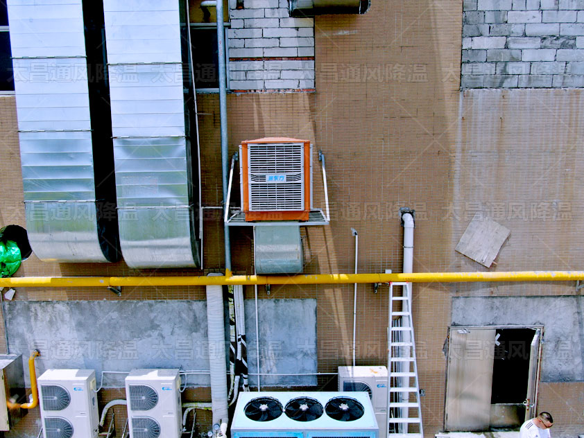 模具廠通風(fēng)降溫解決方案，模具車間降溫辦法